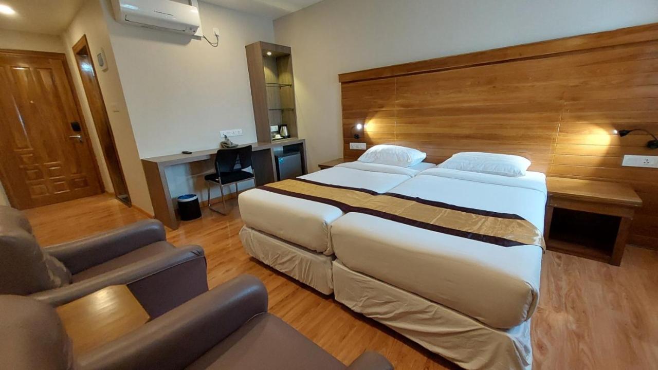Hotel Grand Galaxy Yangon Exterior foto